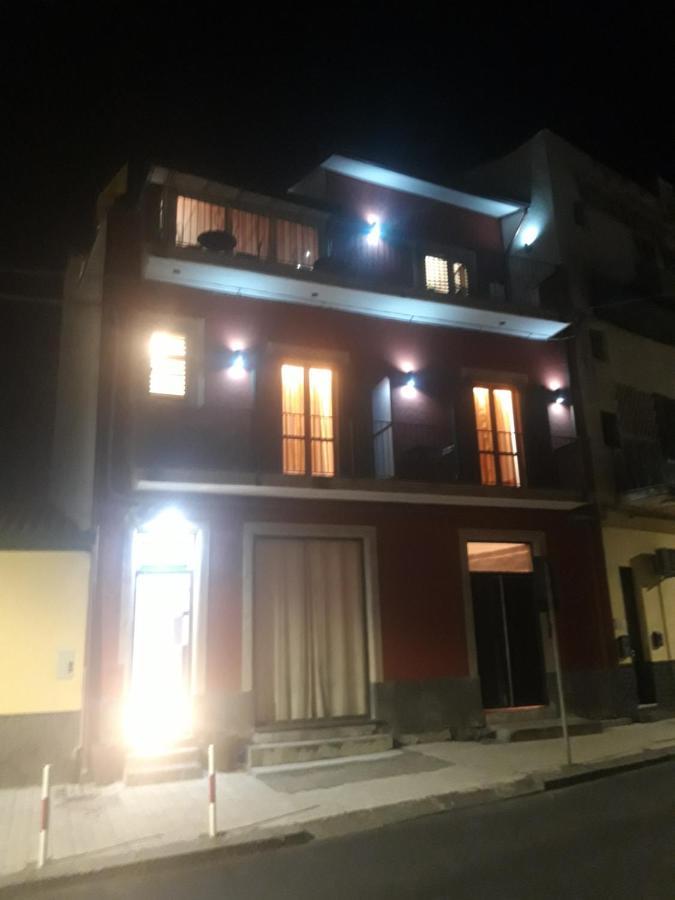 Bed & Breakfast Dietro Le Mura 아치카스텔로 외부 사진